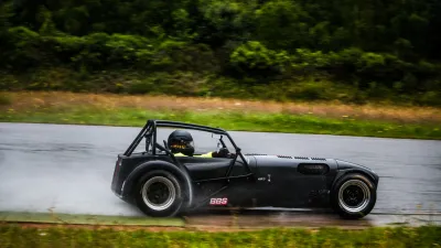 R 400
